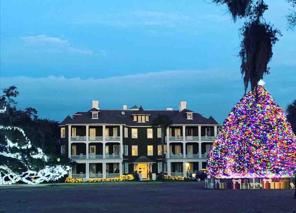 Holly Jolly Jekyll is one of the many fun events held each year on Jekyll Island Georgia. photo by Joshua at TheFunTimesGuide.com Holly Jolly Jekyll is one of the many fun events held each year on Jekyll Island Georgia.